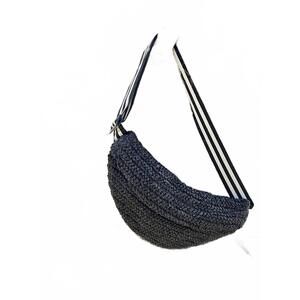 NEW LU & ELLE women's stay wavy sling bag in black